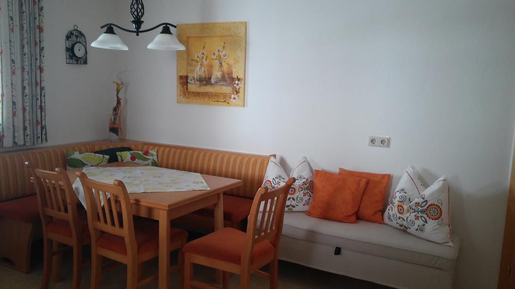 Apartment Knablhof Sankt Martin am Tennengebirge Pokoj fotografie